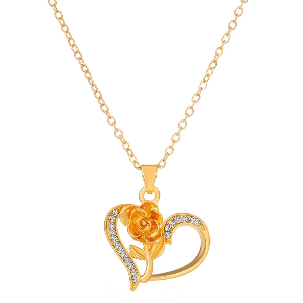 Exquisite Zircon Heart Women's Necklace Simple Romantic Crystal Pendant Gold Silver Color Clavicle Chain Wedding Jewelry 2021