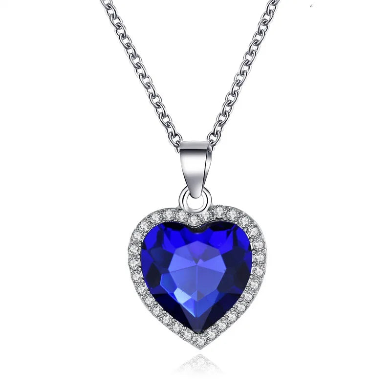 Exquisite Zircon Heart Women's Necklace Simple Romantic Crystal Pendant Gold Silver Color Clavicle Chain Wedding Jewelry 2021