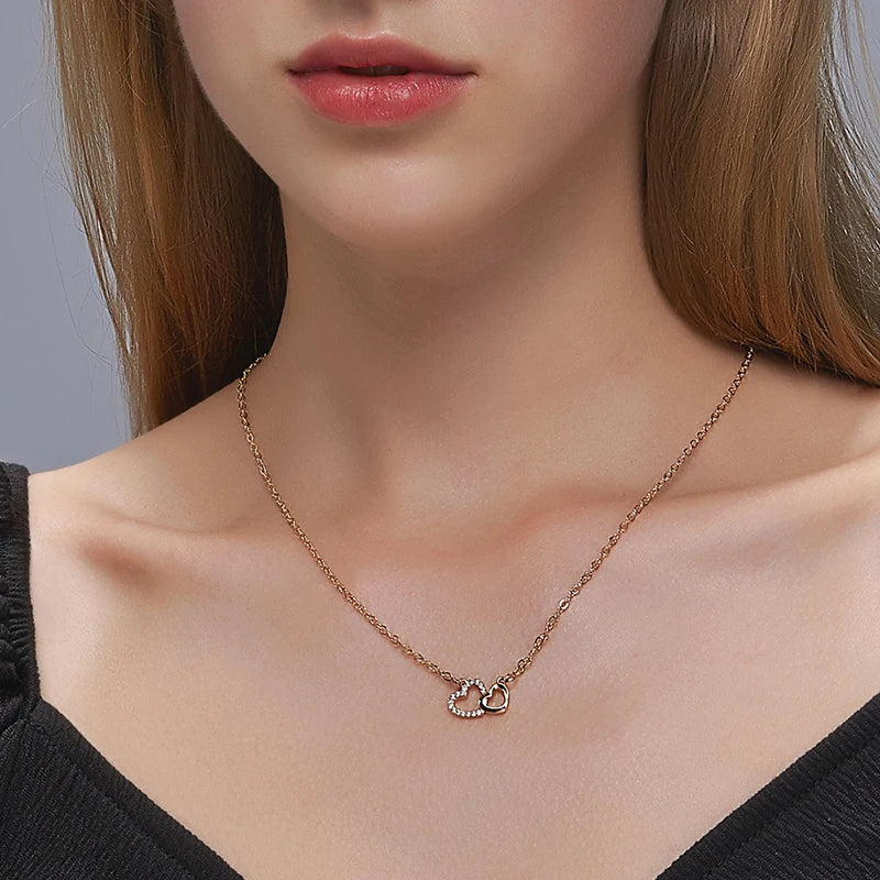 Exquisite Zircon Heart Women's Necklace Simple Romantic Crystal Pendant Gold Silver Color Clavicle Chain Wedding Jewelry 2021